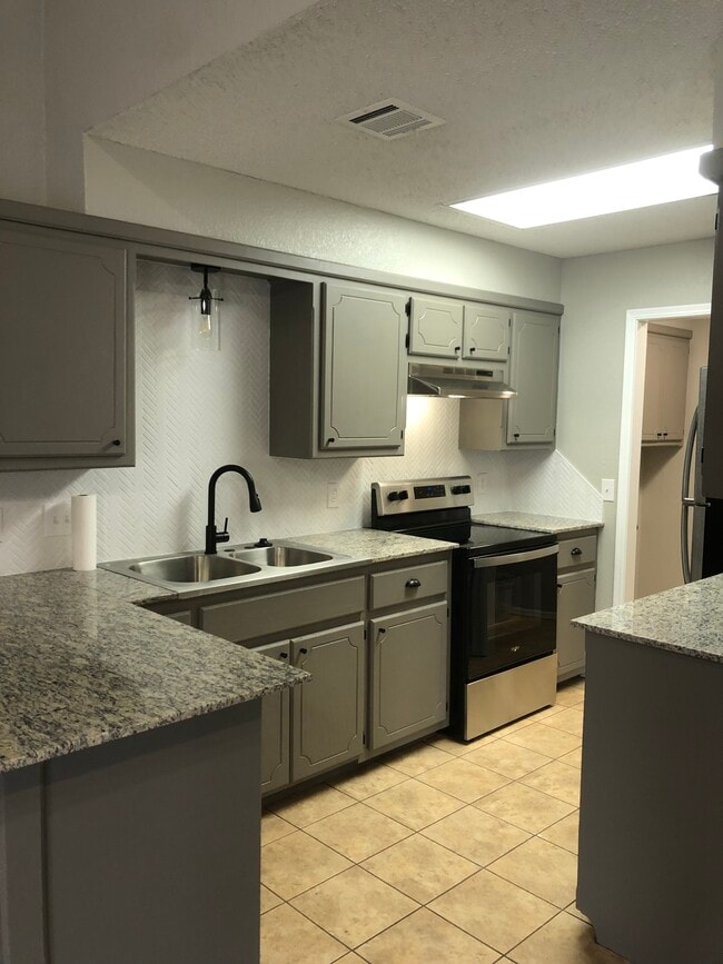 Photo - 1903 Christie Dr Unit 1903
