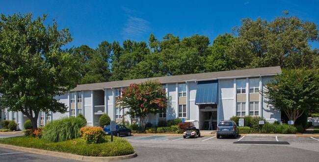 Photo - Chapel Lake Apartments