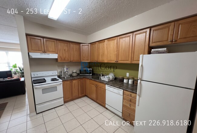 Photo - 253-253 Lester St Unit 2