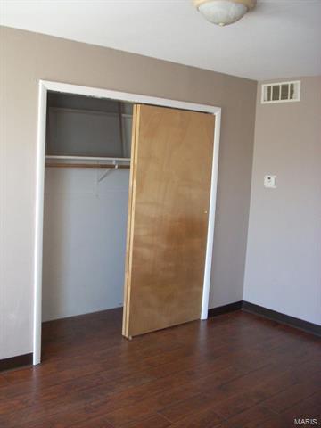 Photo - 401 N Illinois St