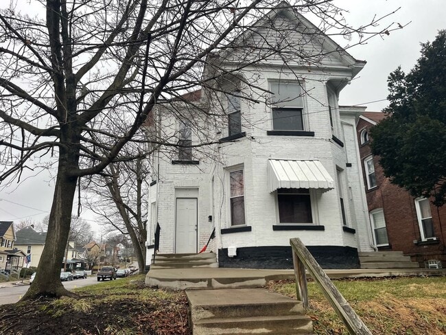 Building Photo - 127-129 Park Unit 127 Park