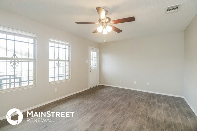 Photo - 735 Panola Dr