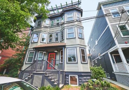 Photo - 344 Putnam Ave