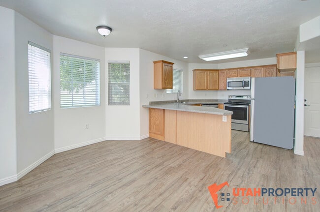 Photo - 2101 N Aurora Way Unit Building F