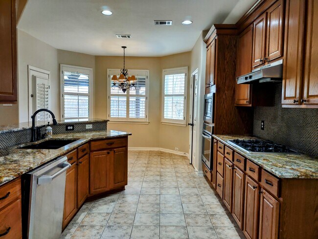 Photo - 3808 Lindale Dr