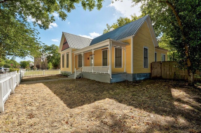 304 Olive St