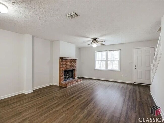 Photo - 209 Highland Park Dr