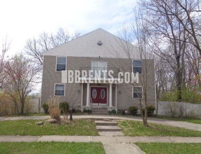 Photo - 735 Ferguson 5BR/5BA (Dayton)