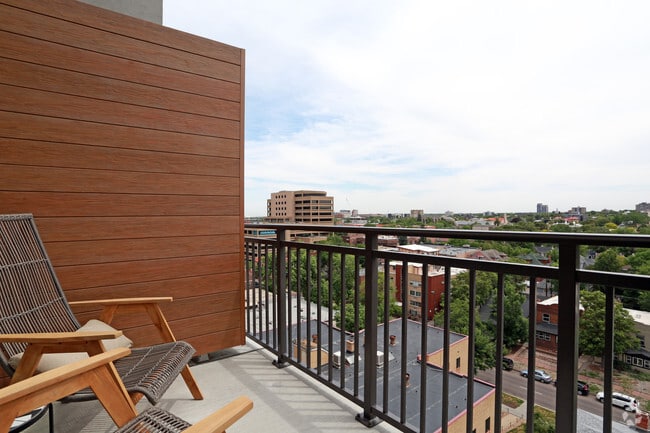 1BR- 1BA - A04 - The Grant