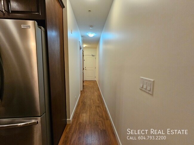 Photo - 8288-207A 207A St.