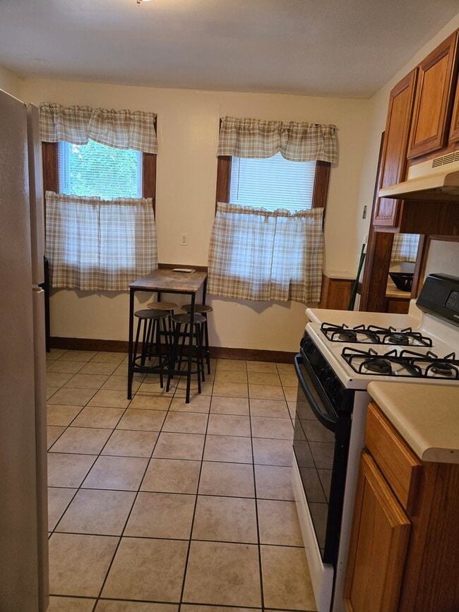 Photo - 191 Lamson St Unit 1st Fl Shared Bedroom-FM