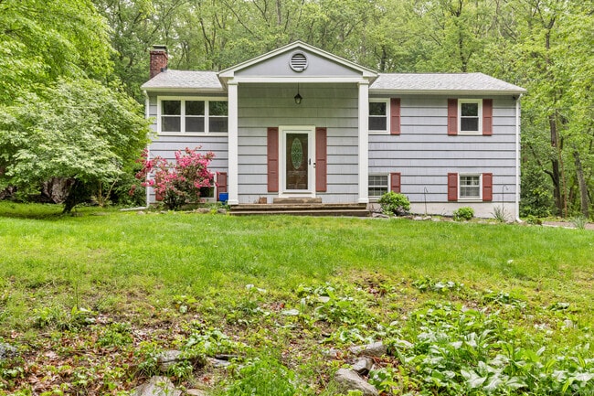 Building Photo - 21 Pheasant Run Dr Rental