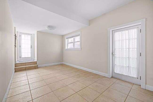375 Dean St Unit 2