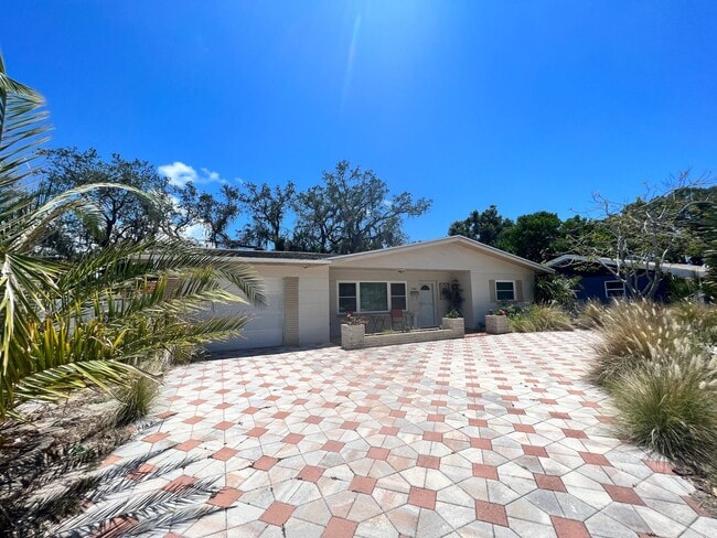 Photo - 6month Min. Gulfport High & Dry Home