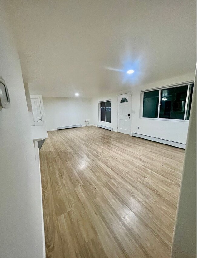 Photo - Fantastic 4 bedroom home on a large lot with a fenced in back yard in Eagle River! Available now