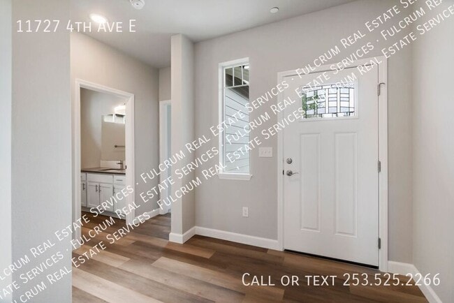 Photo - 11727 4th Ave E
