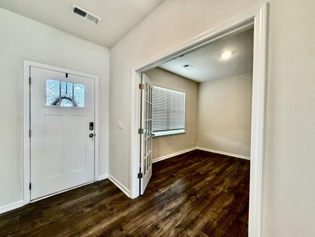 Photo - 517 Bonifay Dr