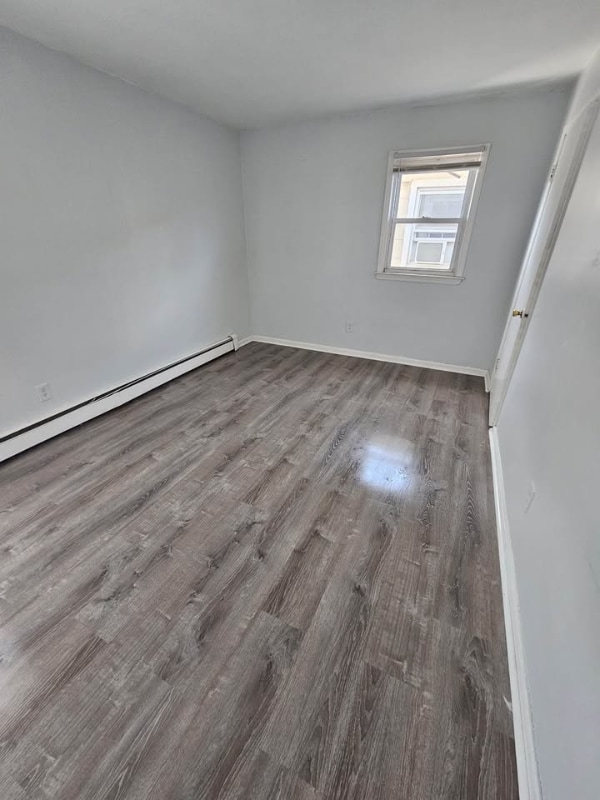 Building Photo - 18 Searing Ave Rental