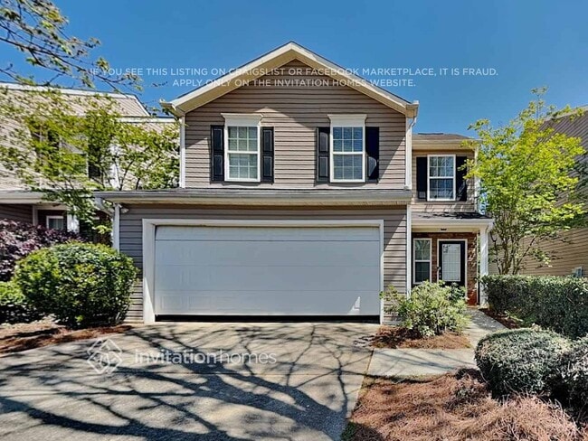 Building Photo - 2730 Englewood Dr