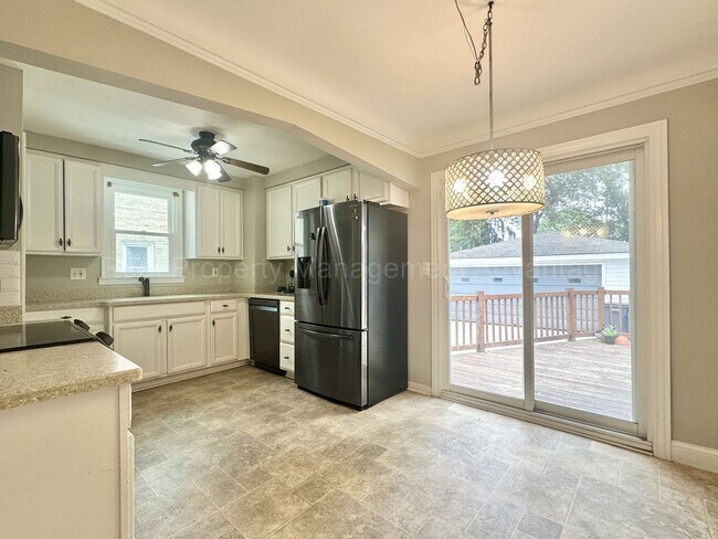 Photo - Charming Royal Oak 3-Bed with Sunroom, Dec... House