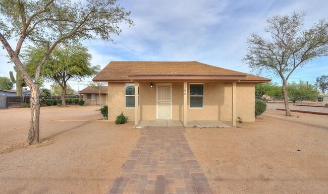 Photo - 300 N Morrison Ave Casa
