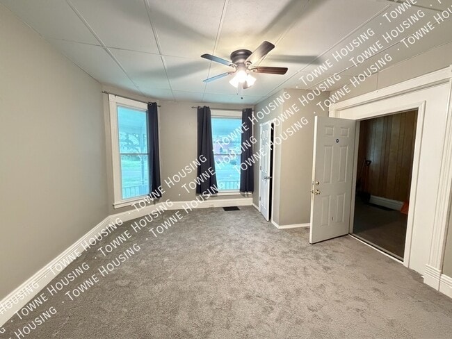 Photo - 321 Washburn St Unit 1