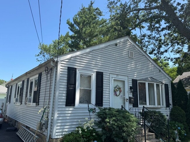 Building Photo - 39 Dryden Blvd Rental