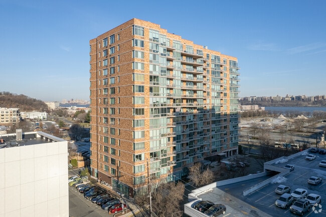 Photo - One Hudson Park