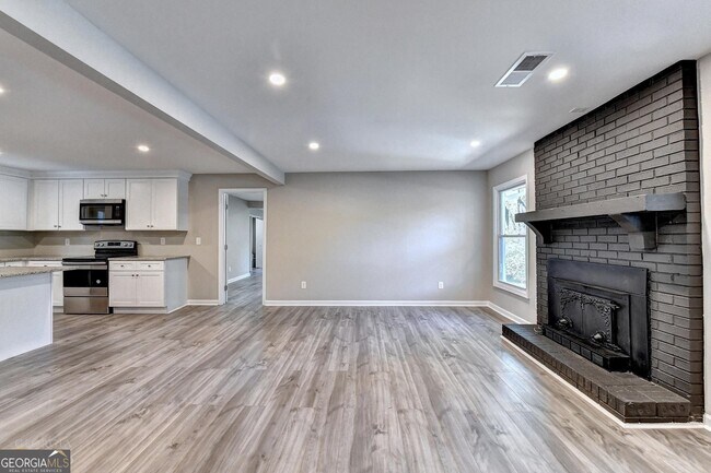 Photo - 53 McGiboney Rd