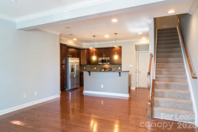 Photo - 1530 S Church St