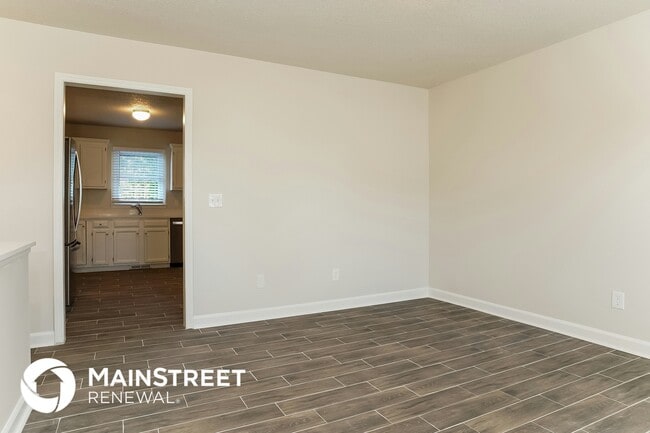 Photo - 125 Sedgewick Ridge Ct