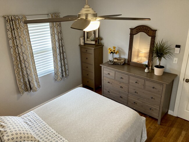 Photo - 2121 8th Ave N