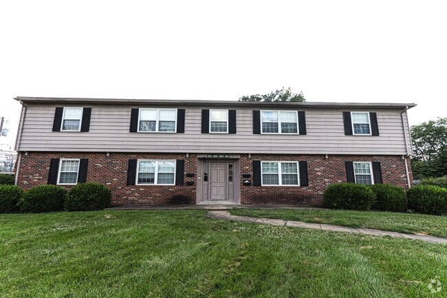 Building Photo - 1st Full Month FREE – Spacious 2 Bedroom A... Unit 2821 Rental