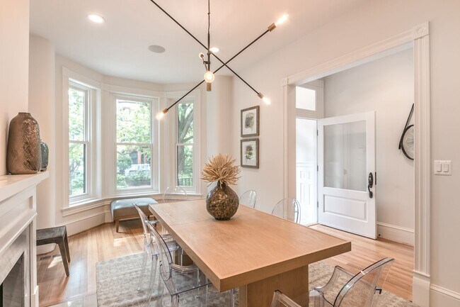 Photo - 1315 Euclid St NW Unidad A