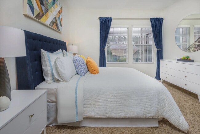 Photo - Retreat at RTP