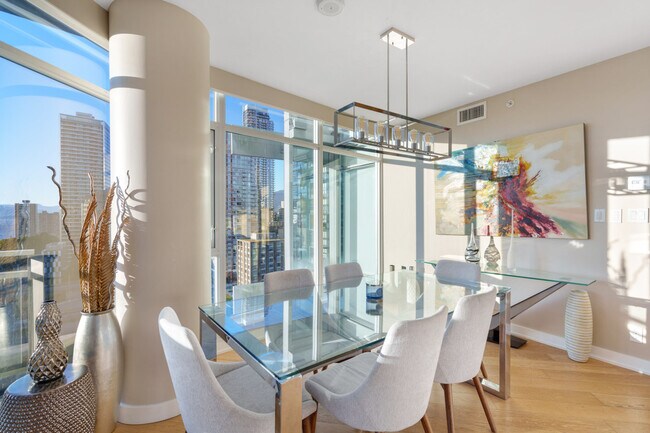 Photo - 1372 Seymour St Unit ID1332047P