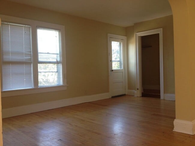 Photo - 2916 N Cramer St Unit Upper