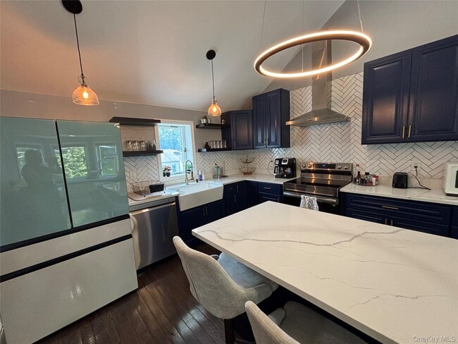 Photo - 162 Dubois St Unit 3