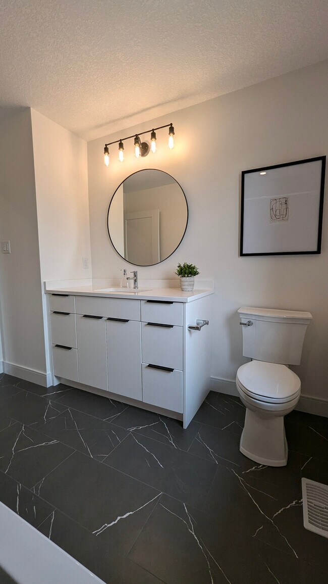 Photo - Brand New Townhouse In Ingersoll