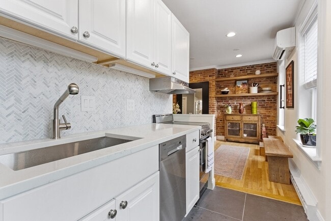 *Pictures are representative samples of the advertised unit. In some cases, the actual units you tou - 425 Shawmut Ave Unit PH1