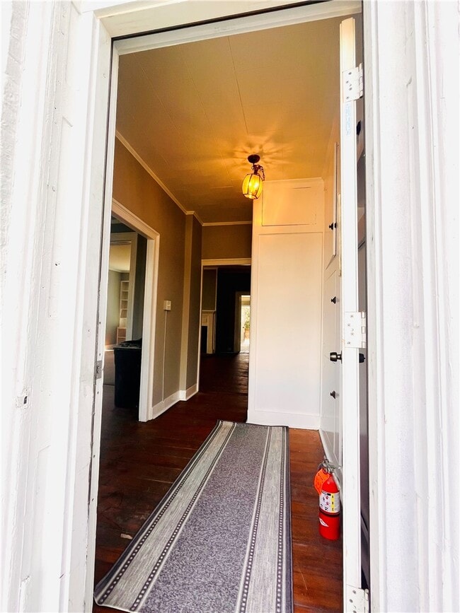 Photo - 114 E Main St