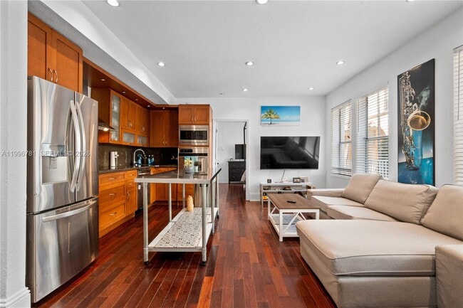 Photo - 1027 Pennsylvania Ave Unit 102