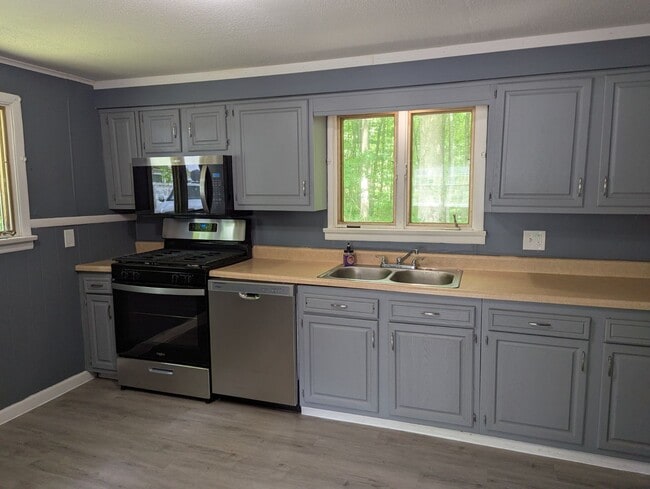 Photo - 17674 1/2 Lakewood Avenue