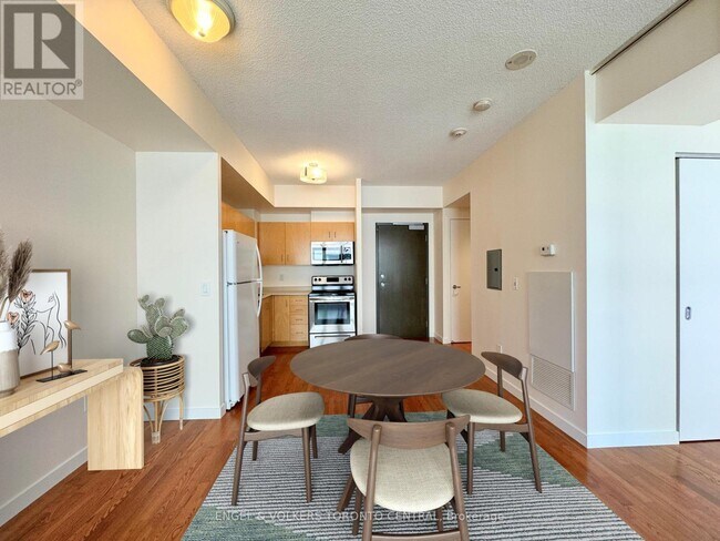 281 Mutual St Unit 306