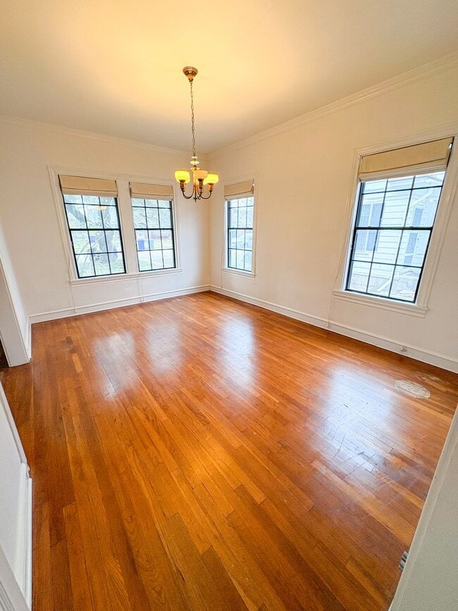 Photo - 515 N 32nd St