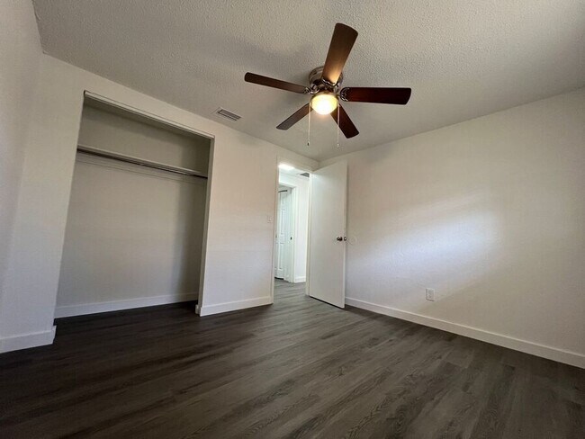 Photo - 9321 Goldenrod Rd Unit A