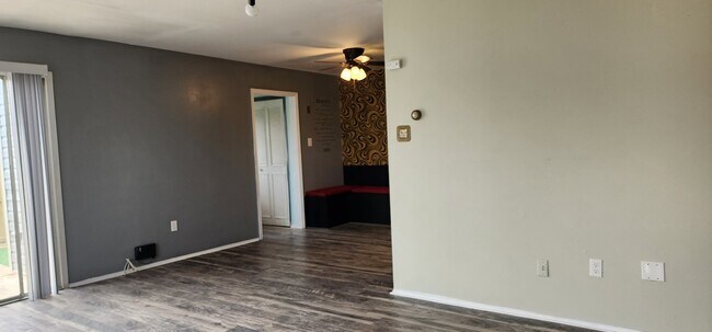 12711 Marquette Ln
