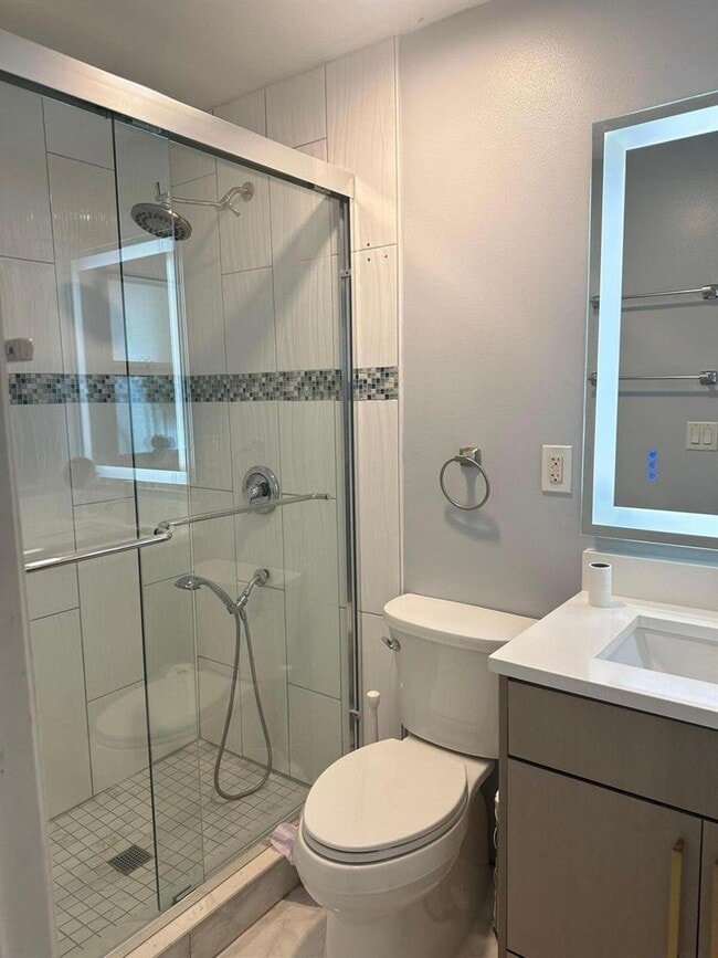 Photo - 1077 Fernlea Dr