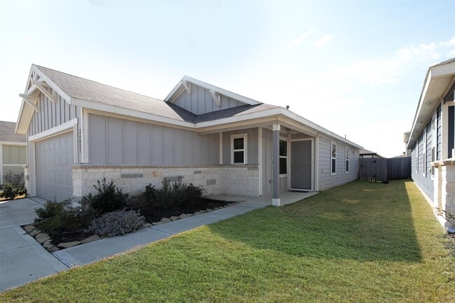 Photo - 24023 Swather Wy