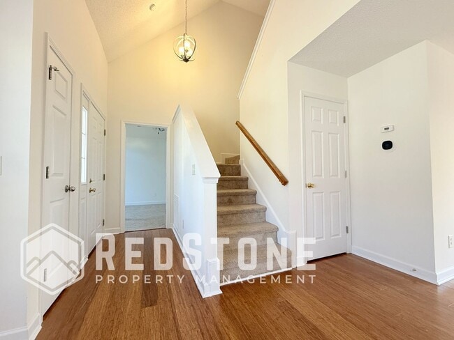 Photo - 131 Hoskins Cir